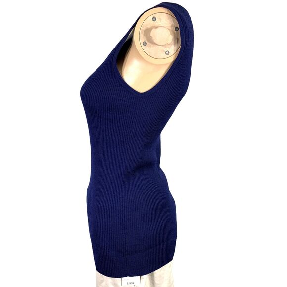St. John Navy Blue Ribbed Scoop Neck Sleeveless Sweater - Picture 4 of 12